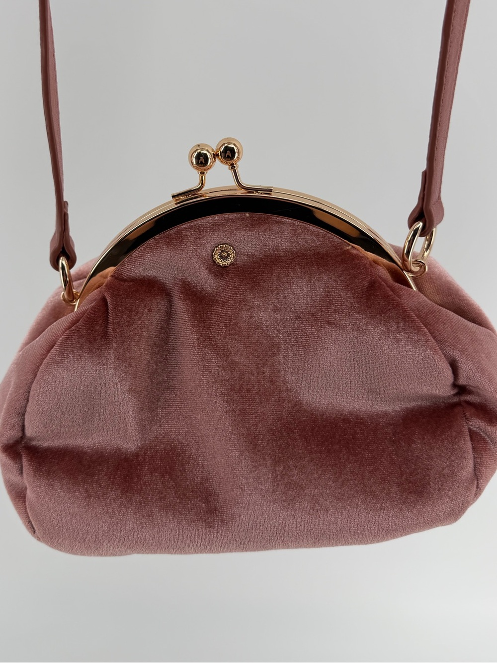 LC Lauren Conrad Rose Velvet Kiss-Lock Shoulder Bag Purse, Vintage Vibes